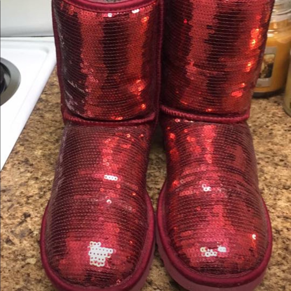 Pink uggs size 9